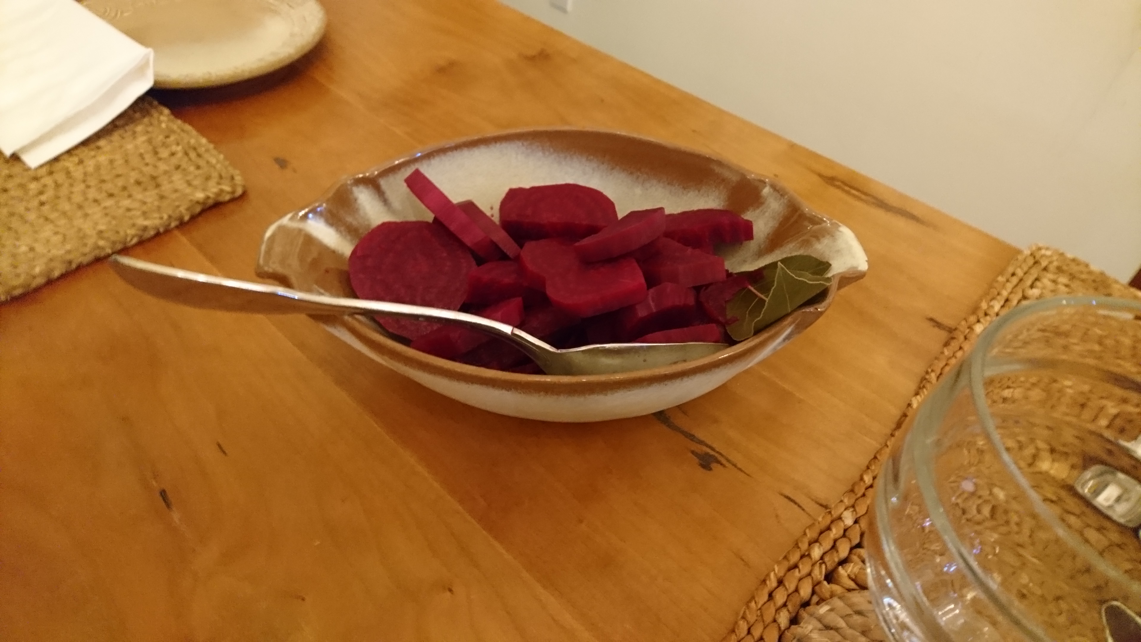 sliced pickled beets